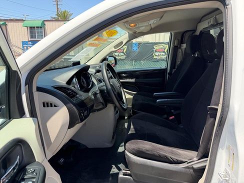 Used 2013 RAM C/V Tradesman FWD image 22