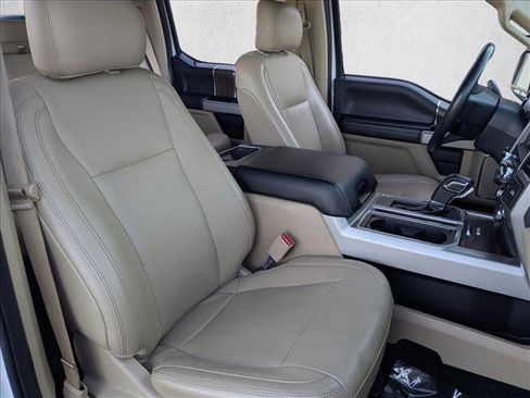 Used 2017 Ford F150 Lariat image 21