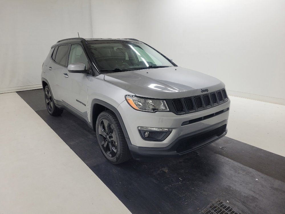 Used 2019 Jeep Compass Latitude FWD image 13