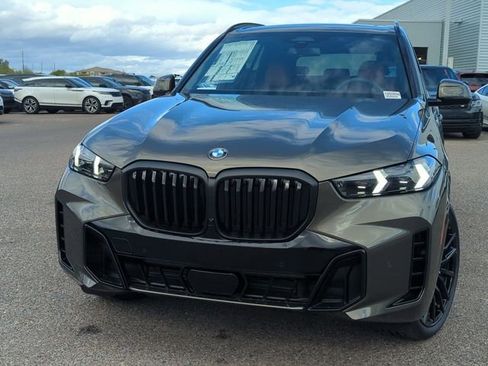 Used 2026 BMW X5 sDrive40i w/ M Sport Package RWD image 3