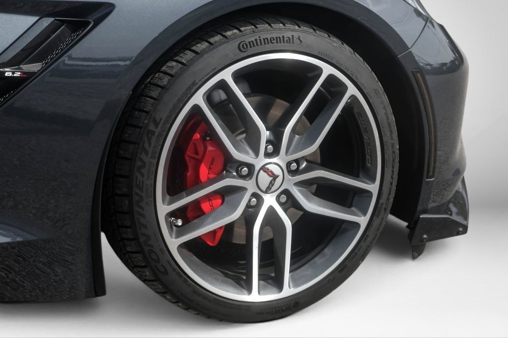 Used 2019 Chevrolet Corvette Stingray Coupe w/ 2LT Preferred Equipment Group RWD image 39
