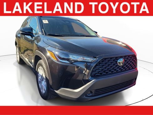 Used 2023 Toyota Corolla Cross LE w/ Moonroof Package image 1
