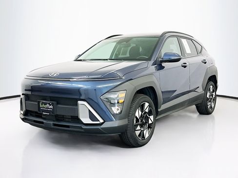 Used 2025 Hyundai Kona SEL image 3