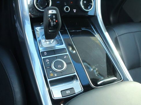 Used 2022 Land Rover Range Rover Sport HST AWD/4WD image 16