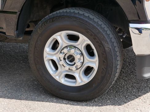 Used 2025 Ford F350 XLT w/ 360-Degree Camera Package AWD/4WD image 9