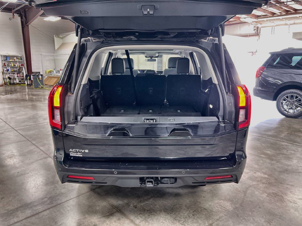 Used 2025 Ford Expedition Active AWD/4WD image 26