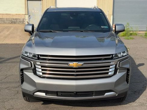Used 2024 Chevrolet Tahoe High Country AWD/4WD image 2