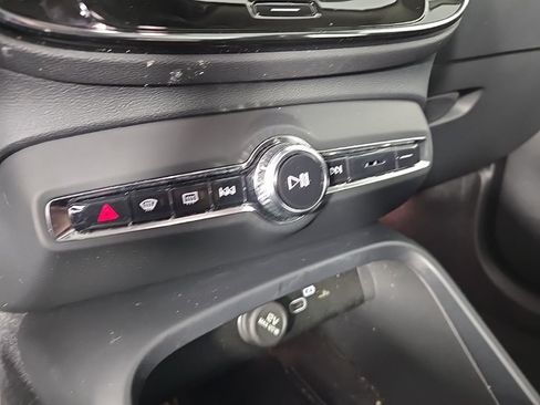 Certified 2023 Volvo XC40 B5 Plus w/ Driver Assist Package image 21