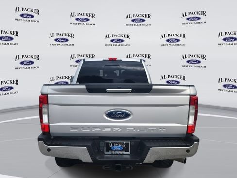 Used 2018 Ford F250 Lariat w/ Lariat Value Package image 4