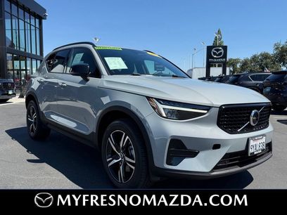 Used 2024 Volvo XC40 B5 Core