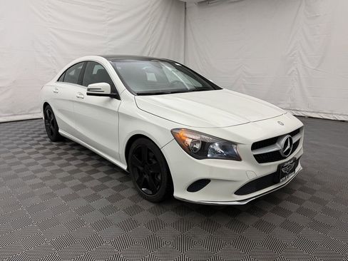 Used 2017 Mercedes-Benz CLA 250 4MATIC image 4