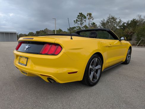 Used 2016 Ford Mustang V6 w/ Equipment Group 051A image 5