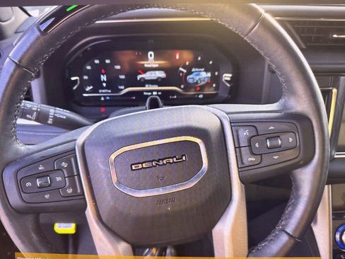 Used 2024 GMC Yukon XL Denali w/ Advanced Technology Package AWD/4WD image 15