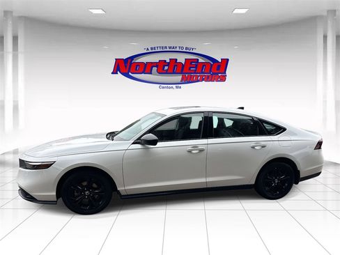 Used 2025 Honda Accord SE image 6