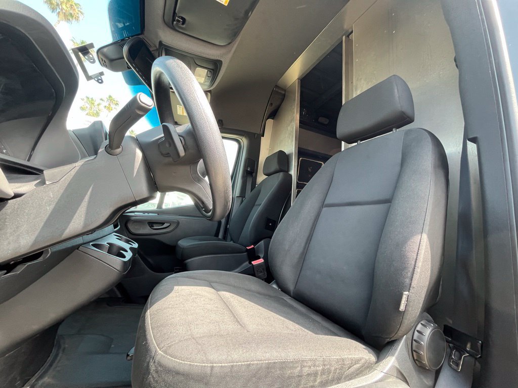 Used 2019 Mercedes-Benz Sprinter 144 image 16