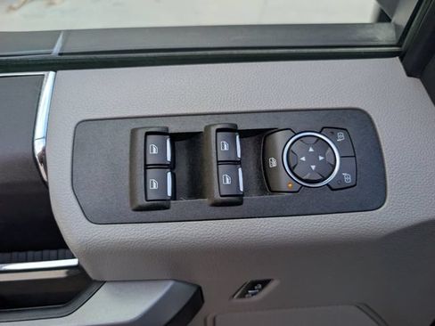 Used 2019 Ford F150 XLT AWD/4WD image 20