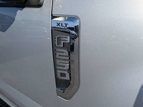 Used 2019 Ford F250 XLT AWD/4WD image 10