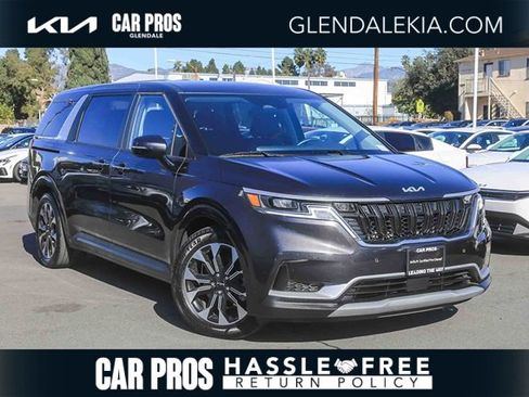 Certified 2024 Kia Carnival EX image 1