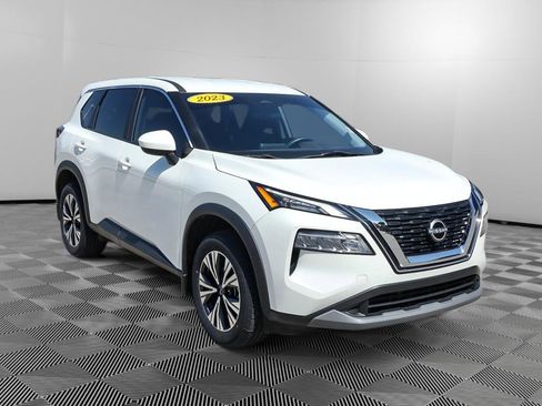 Used 2023 Nissan Rogue SV AWD/4WD image 9