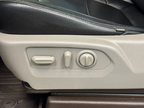 Used 2020 GMC Sierra 1500 SLE w/ SLE Value Package image 12