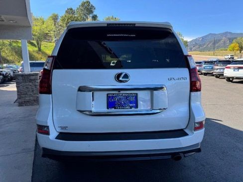 Used 2021 Lexus GX 460 Premium w/ Accessory Package AWD/4WD image 6