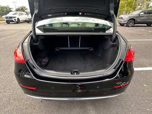 Used 2025 Mercedes-Benz C 300 4MATIC Sedan image 16