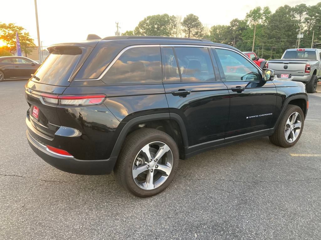 New 2024 Jeep Grand Cherokee Limited 4xe w/ Luxury Tech Group II AWD/4WD image 5