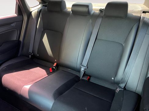 Used 2024 Honda Civic Sport image 13