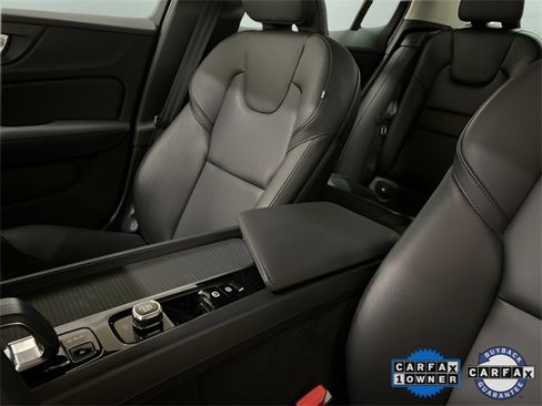 Used 2025 Volvo S60 B5 Core image 60