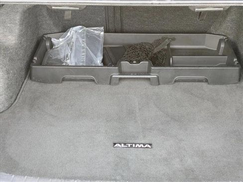 Used 2025 Nissan Altima 2.5 SR image 6