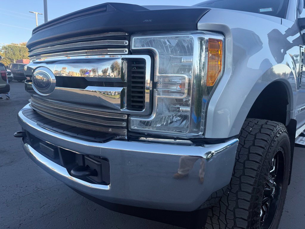 Used 2017 Ford F250 XLT AWD/4WD image 12