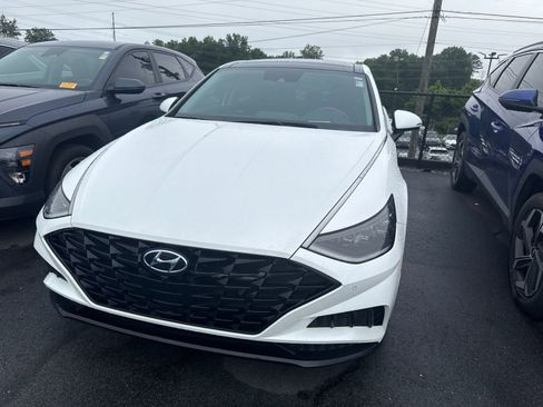 Used 2022 Hyundai Sonata Limited FWD image 3