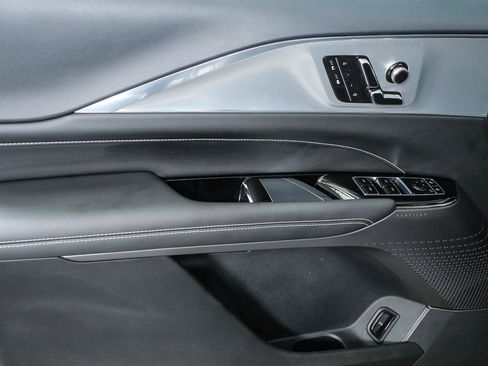Certified 2024 Cadillac Lyriq Tech RWD image 6