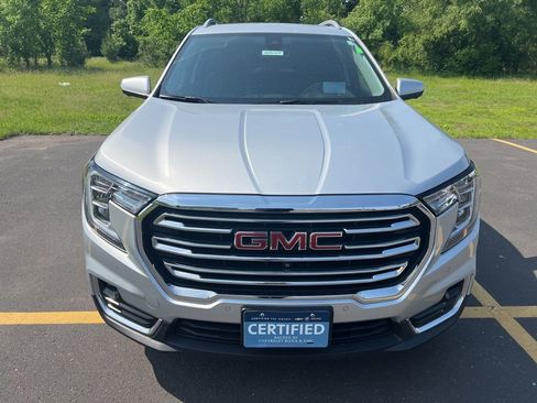 Certified 2022 GMC Terrain SLT w/ Infotainment Package II image 3