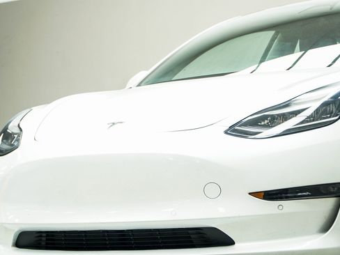 Used 2019 Tesla Model 3 Long Range image 2