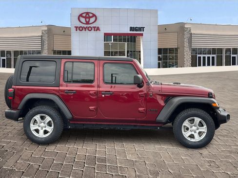 Used 2022 Jeep Wrangler Unlimited Sport image 8