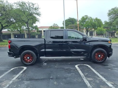 Used 2020 Chevrolet Silverado 1500 Custom w/ Custom Value Package RWD image 2