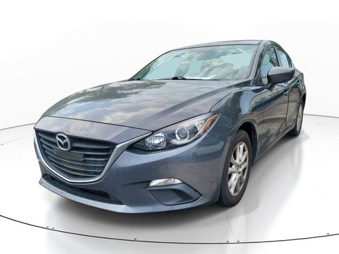 Used 2016 MAZDA MAZDA3 i Sport w/ Preferred Equipment Package FWD image 3