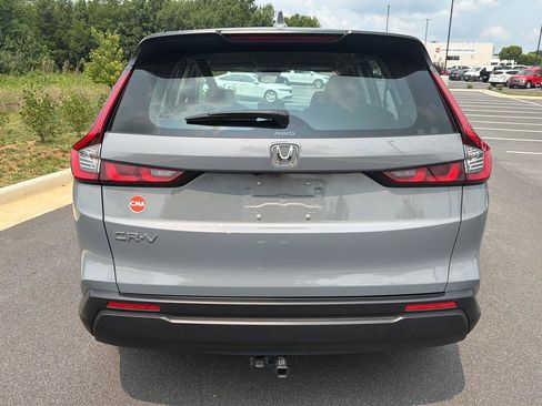 Used 2024 Honda CR-V LX image 2