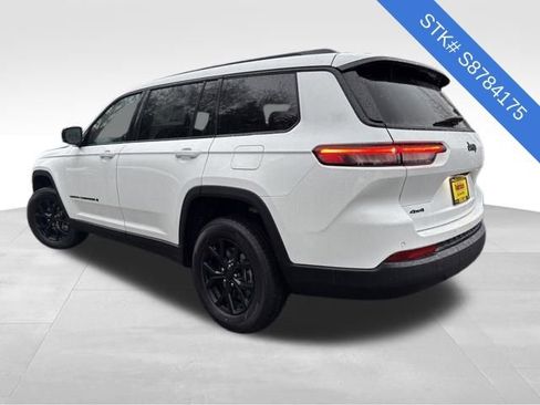 New 2025 Jeep Grand Cherokee L Altitude image 5