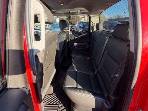 Used 2018 Chevrolet Silverado 1500 LT w/ All Star Edition image 9