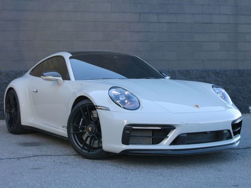Used 2022 Porsche 911 Carrera S image 7