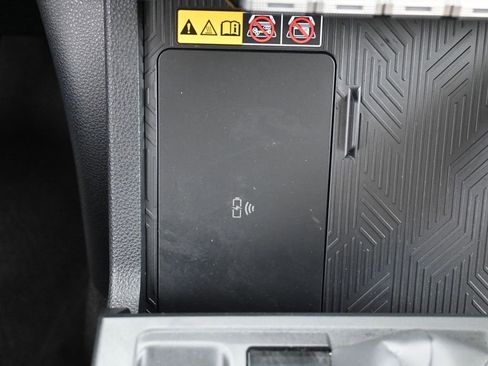 Certified 2025 Toyota 4Runner Limited image 24