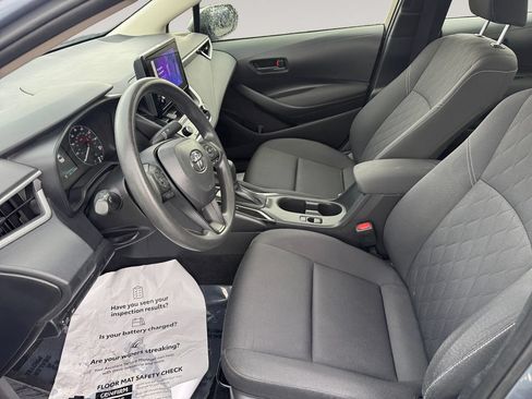 Used 2023 Toyota Corolla LE FWD image 9