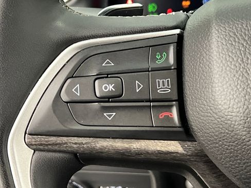 Used 2024 Jeep Grand Cherokee L Limited w/ Luxury Tech Group II image 50