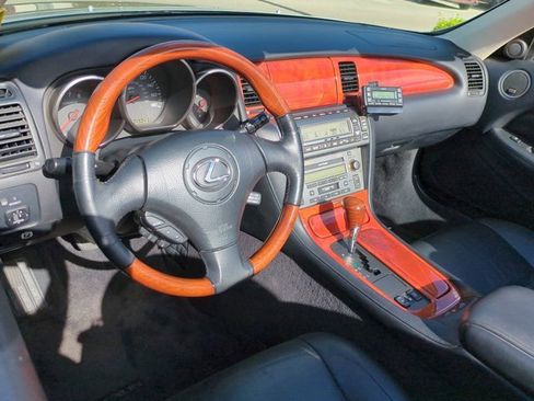 Used 2002 Lexus SC 430 Convertible image 14