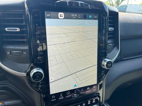 Used 2022 RAM 2500 Big Horn w/ Night Edition AWD/4WD image 15