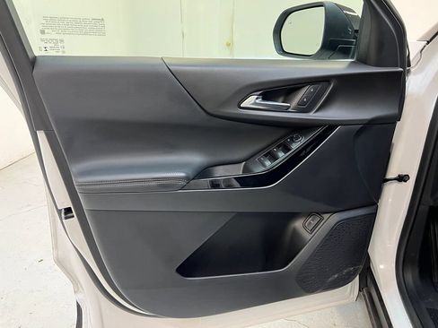 Used 2025 Chevrolet Equinox LT w/ Convenience Package II FWD image 14