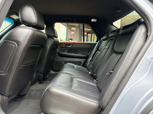 Used 2006 Cadillac DTS image 17