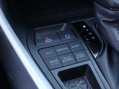 New 2025 Toyota RAV4 XLE image 19